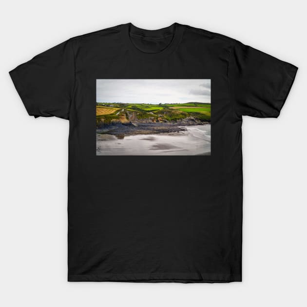 Beach, Rocks & Coastline- Coastal Scenery - Abereiddy, Pembrokeshire T-Shirt by Harmony-Mind